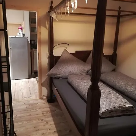 Apartment Fuer Max. 10 Personen In Zentrum Sued Leipzig