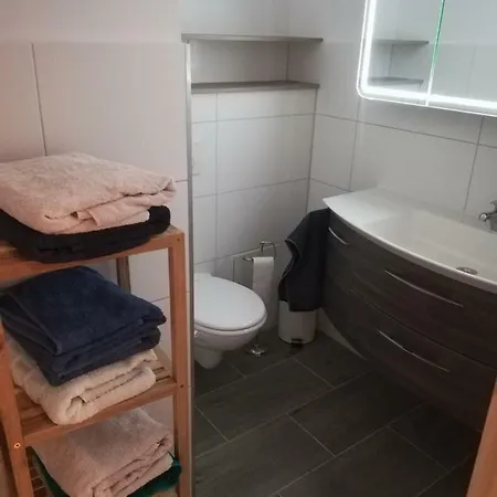 Apartment Fuer Max. 10 Personen In Zentrum Sued